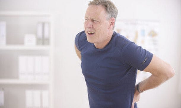 Bei nicht-spezifischen Rückenschmerzen ist Physiotherapie mit EMS effektiv