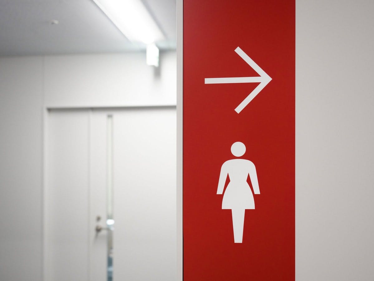 Inkontinenz: Leitliniengerechte Therapie erhält nur jede fünfte Frau
